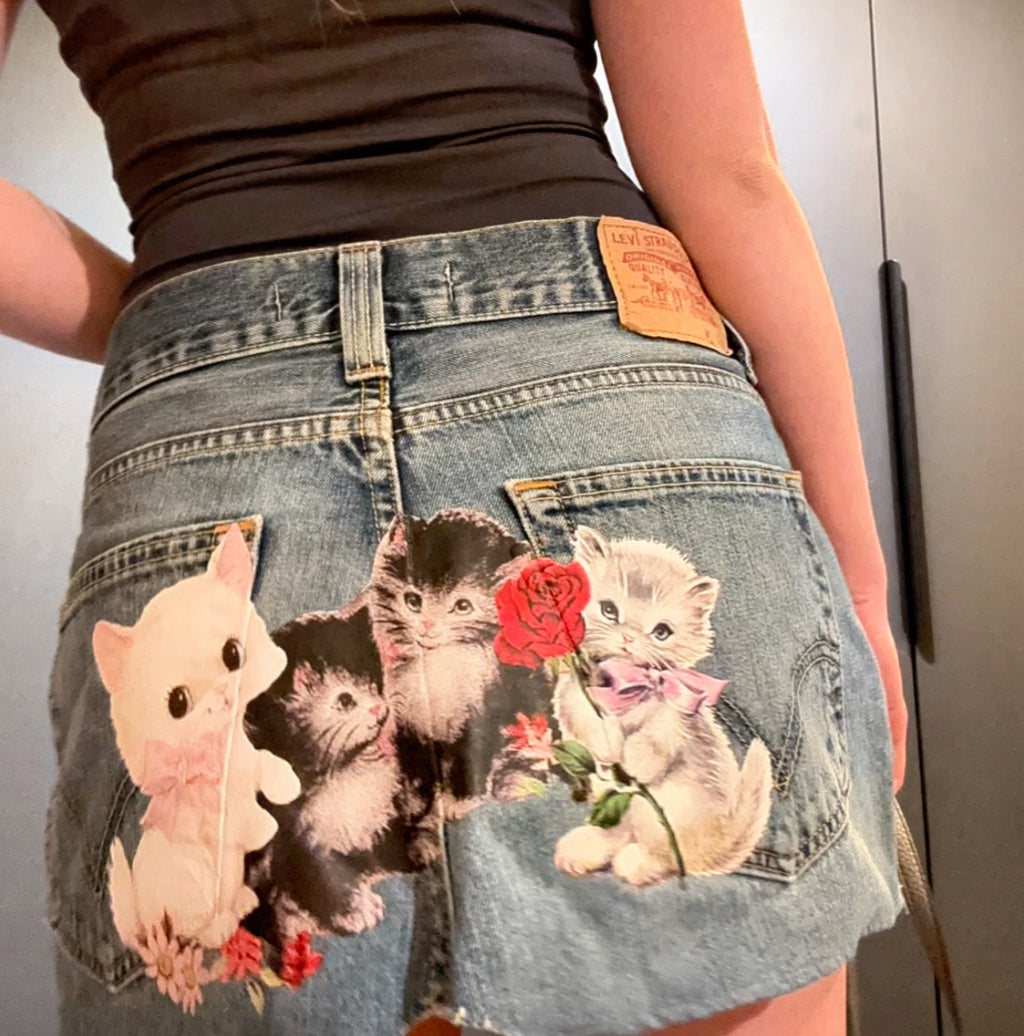 Levi's Kitty Cutoffs