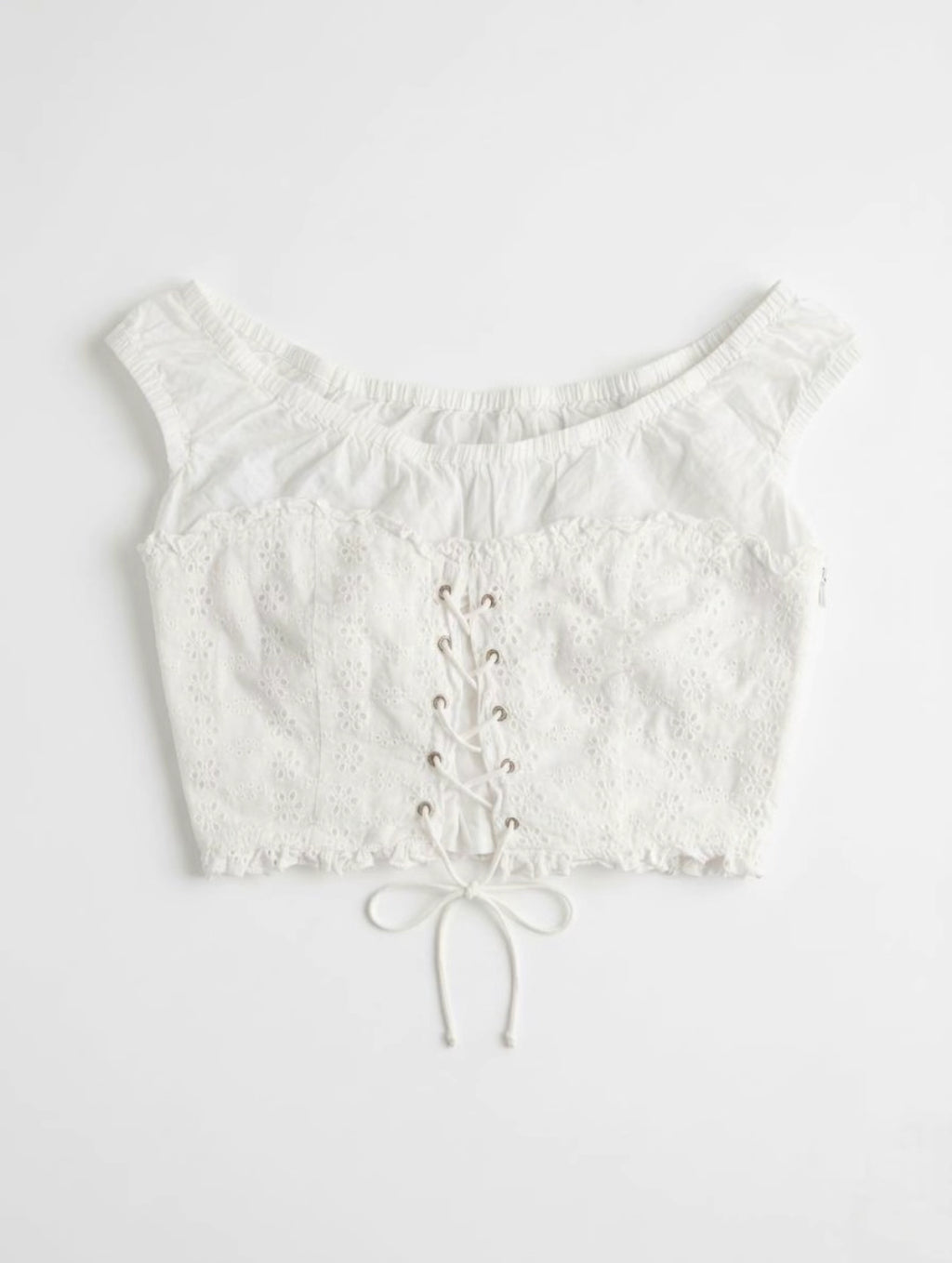Eyelet Lace-Up Crop front