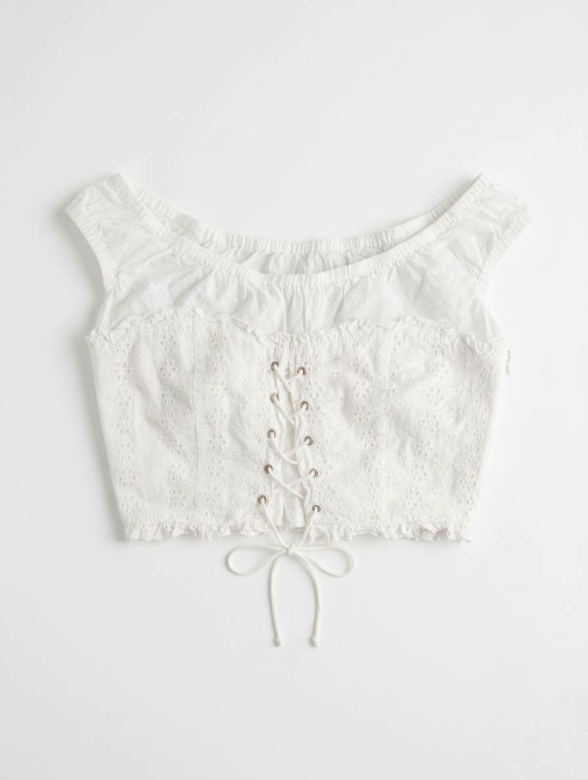 Eyelet Lace-Up Crop front